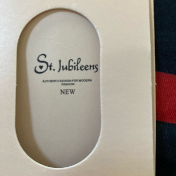 3/4 sleeve black/red/white tunic!! Never worn size L - Picture 2 of 6